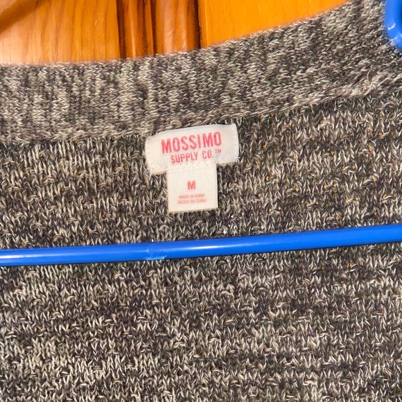 Cardigans - Picture 4 of 4